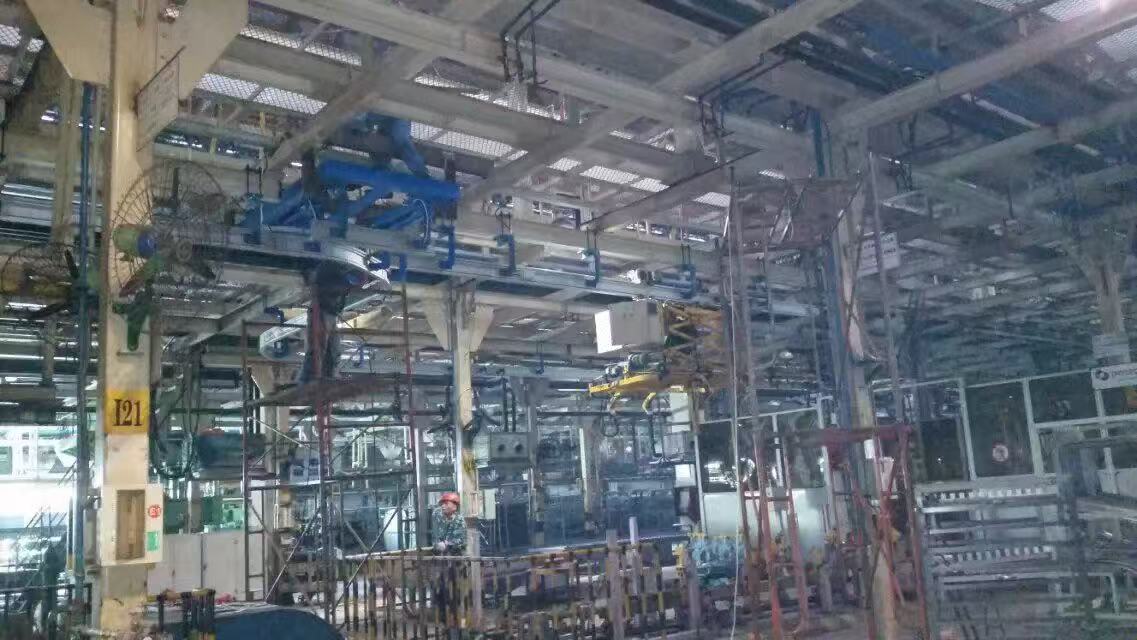 ���̰���