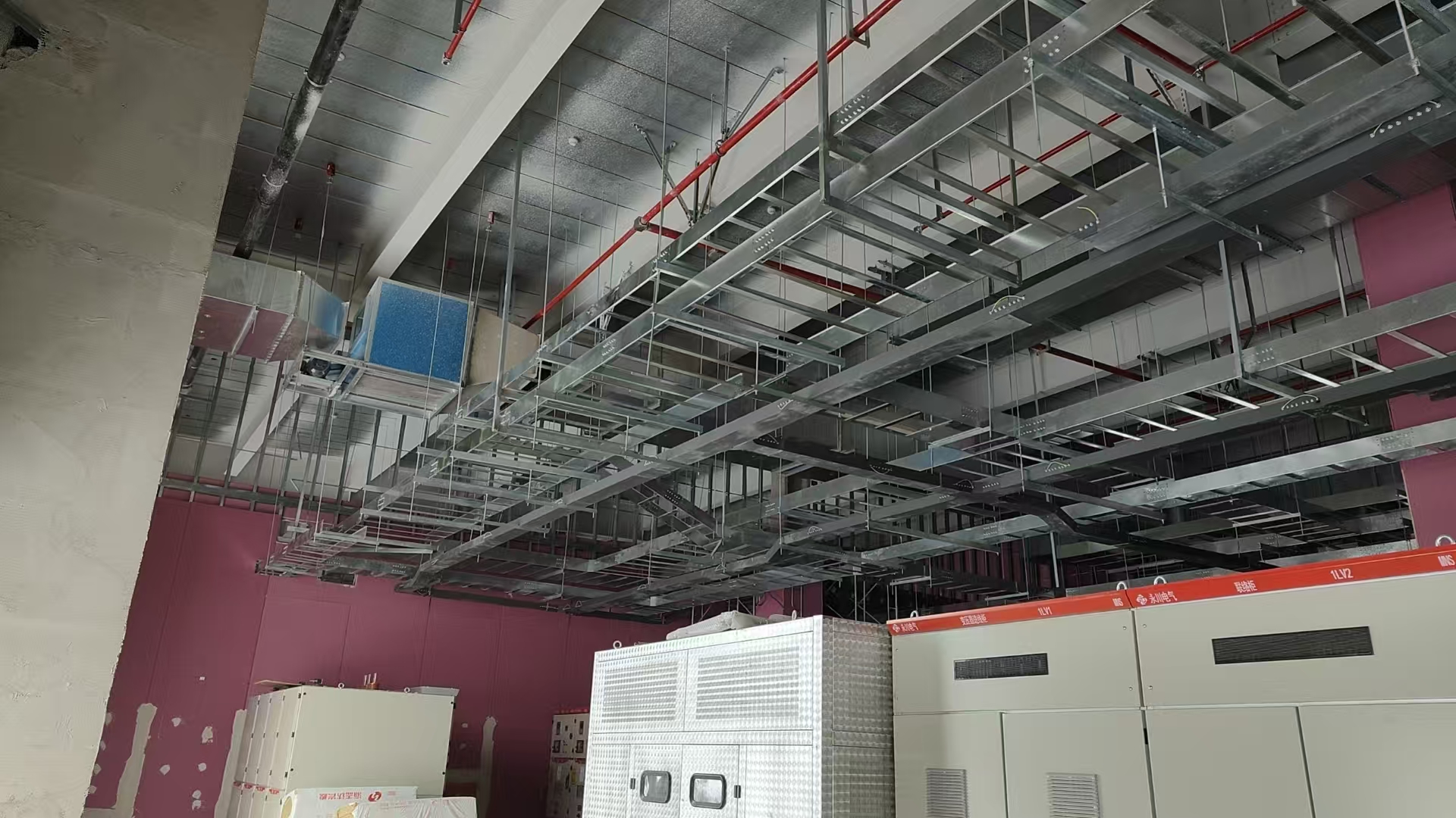 ���̰���